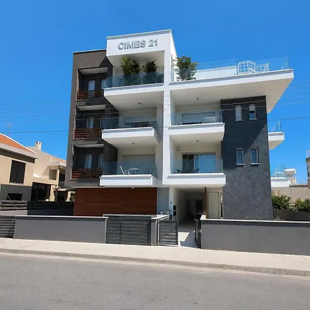 Paoli Penthouse By Ezoria Limassol