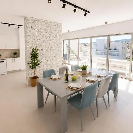 Paoli Penthouse By Ezoria *