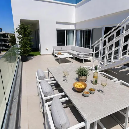 Apartman Paoli Penthouse By Ezoria Limassol