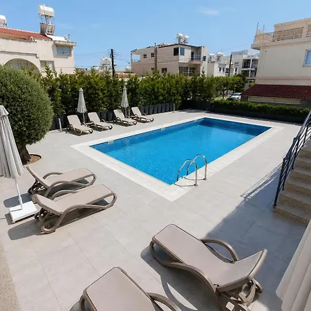 Paoli Penthouse By Ezoria * Limassol